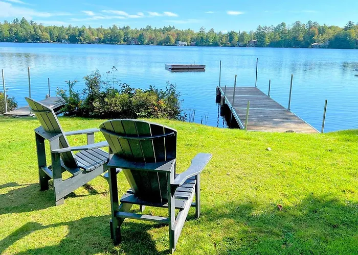 91Wr Lake Vibes And Views At This Waterfront Home In The The White Mountains! Rest, Relax, Explore!