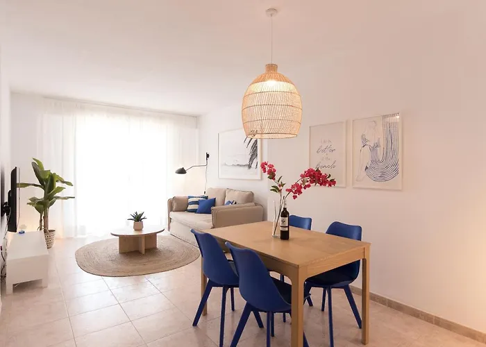 Beach Paradise Flat In Denia Centre W/ Large Pool