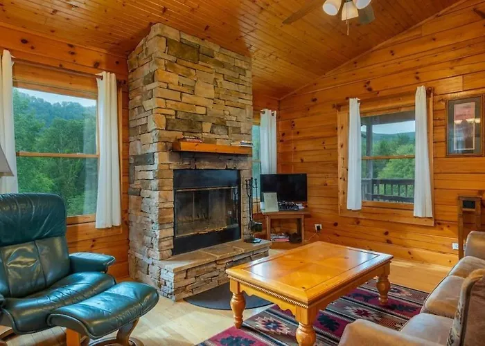 Log Cabin Stunning Mountain Views On 12 Acres