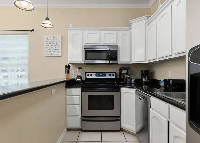 Luxury 3 Bed 2 Bath 1St Floor Condo Near Beach