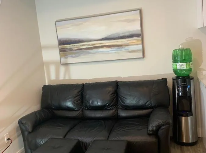 Entire 2Br Guest House In Quiet Area