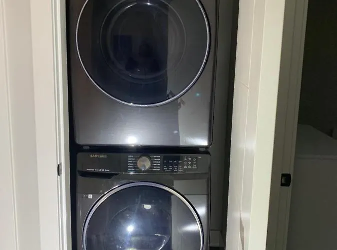 Entire 2Br Guest House In Quiet Area