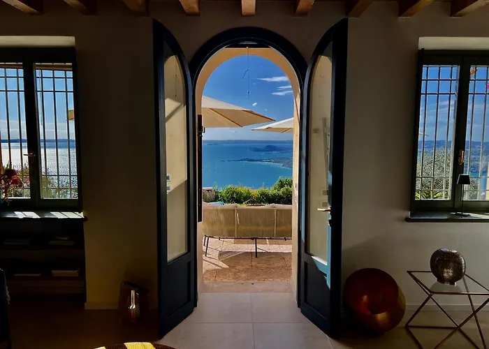 Neu- Villa Ventinove Zauberhaft Renovierte Landhausvilla Mit Traumhaftem 180-Seeblick Und Park