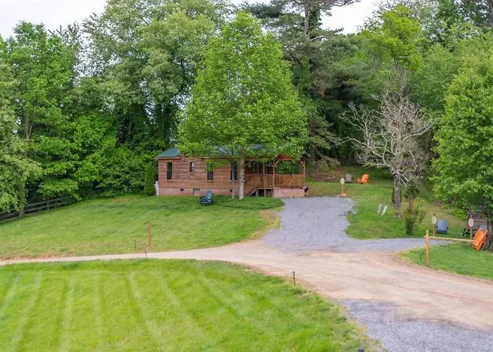 Gorgeous Mountain View Cabin On 12 Acres