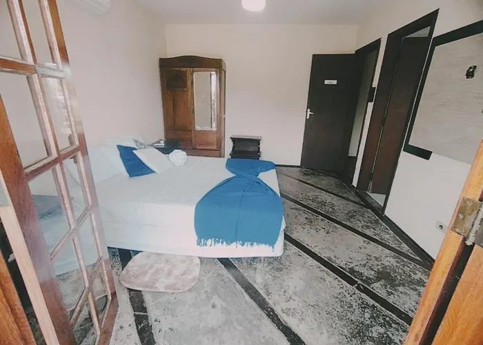 Hostel Na Praia Com Ampla Area De Lazer