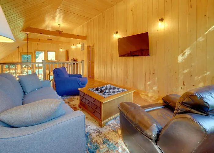 Riverfront West Virginia Cabin W/ Screened-In Deck