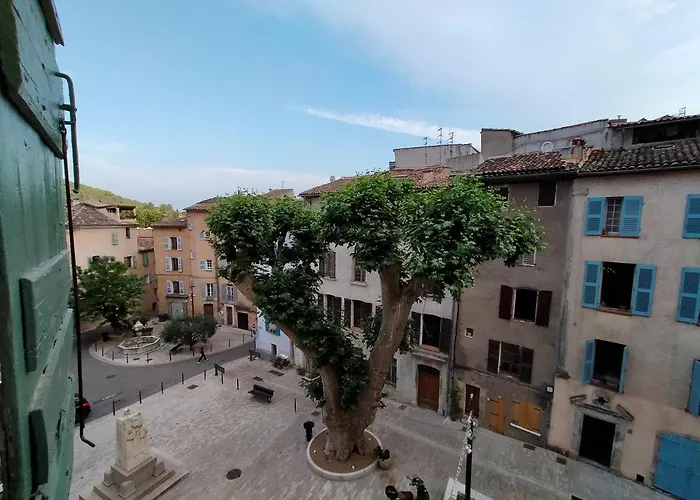 L'Imprevu De Cotignac, Appart' Et Duplex Au Coeur Du Village