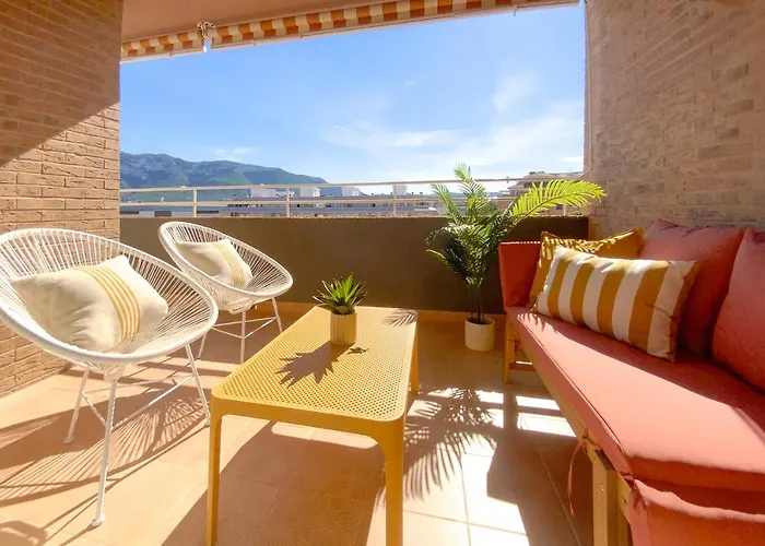 Beach Paradise Flat In Denia Centre W/ Large Pool
