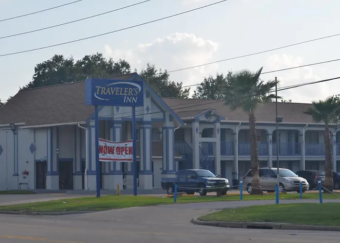 Travelers Inn