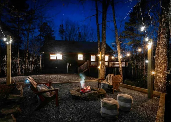 Serene Cabin*Mountain Views*Hot Tub*Large Decks