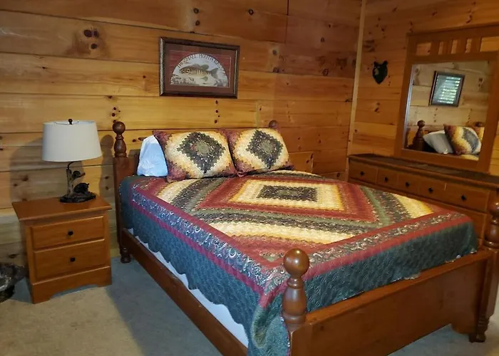 Story Brook: Beautiful True Log Cabin! Close To Dollywood, State Park, And More!