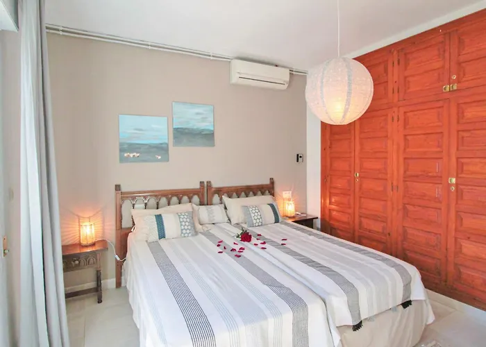 Holiday Home Leon By Interhome