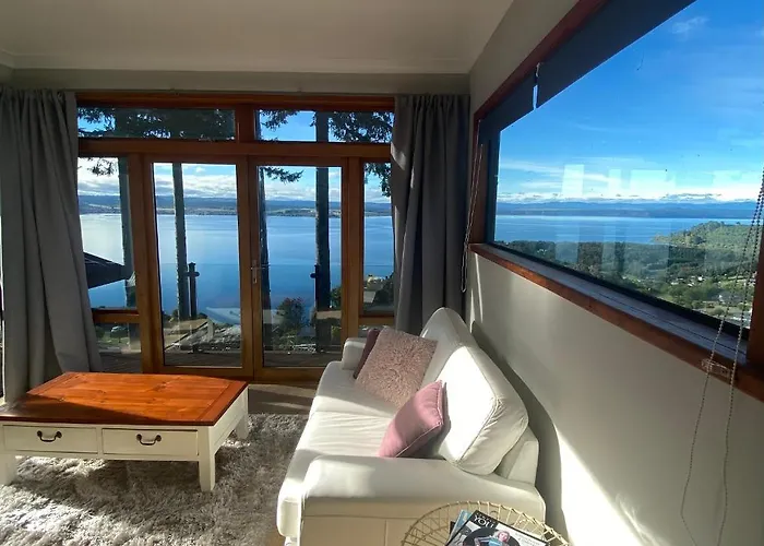 The Nest - Guest House, Acacia Bay, Panoramic Lake Views