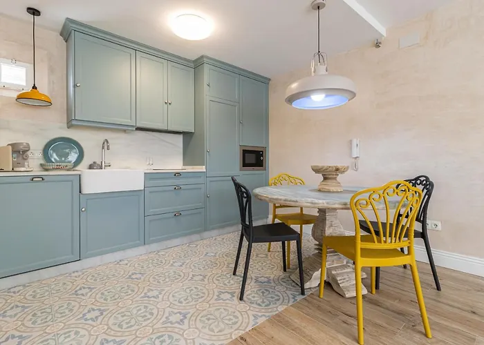 Cathedral Keepers - Exclusive Apartment In Jerez