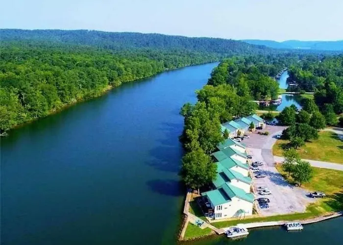 Perfect Lake Retreat