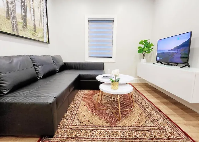 The Zen Escape Modern Queen Size One Bedroom Full Apartment