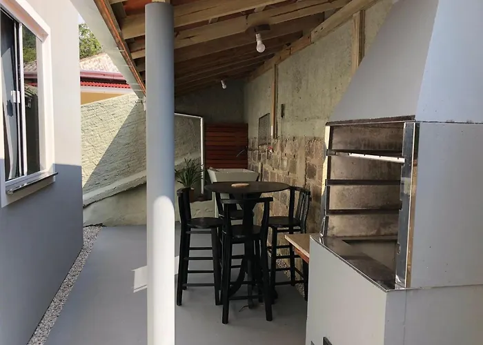 Casa Proxima A Praia De Calheiros