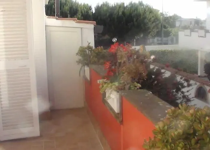 Villino Con Giardino A 10 Minuti A Piedi Dalla Spiaggia E Vicino A Roma