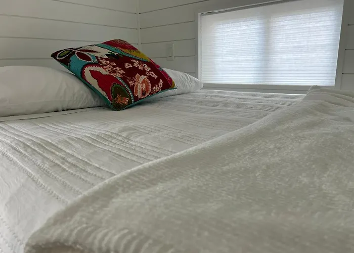 Entirely Private Tiny Home - 1 Mile To Uf