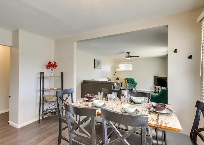 Lovely South Bend Home ~ 3 Mi To Dtwn & Notre Dame