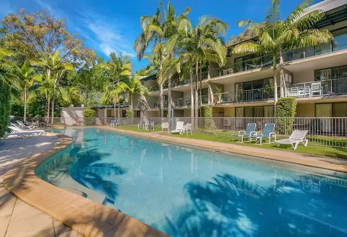 Rainbow Beach Resort Overlooking Pool