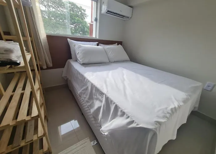 Apto 18 de 2 andares com 2 quartos