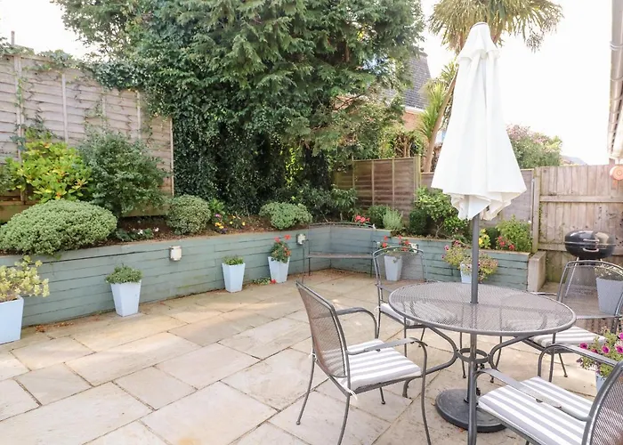 1 Camperdown Lodge