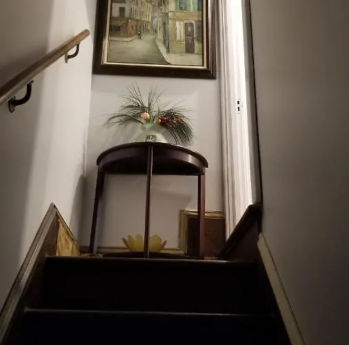 Tina'S Place