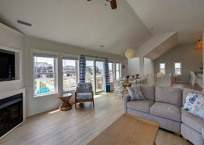 Hotter Otter-6 Beds-Private Pool-Kid/Pet Friendly-Walk To Beach!