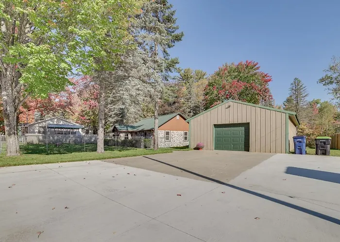 Lakefront Kalkaska Cottage W/ Fire Pit!