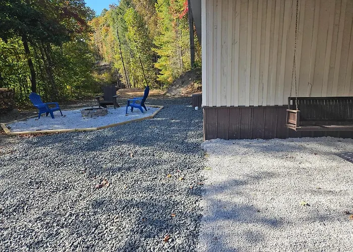 Toe River Retreat