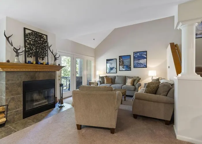 New Host! Exceptional Sunday River Ski In Ski Out Condo