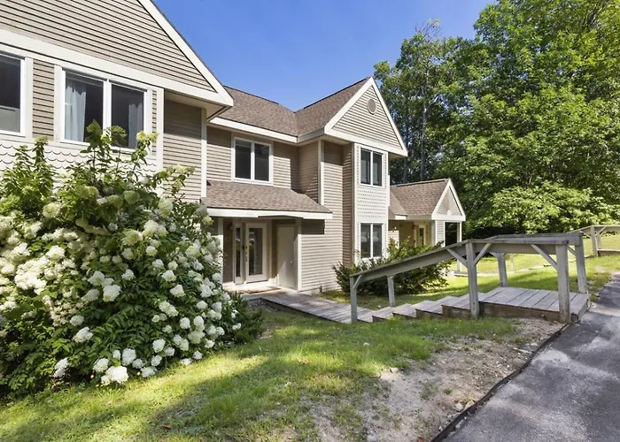 New Host! Exceptional Sunday River Ski In Ski Out Condo