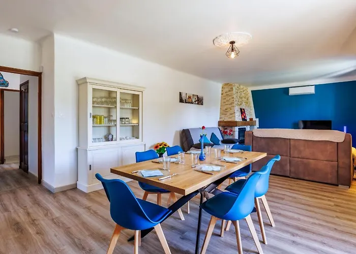 Holiday Home L'Aouzet By Interhome
