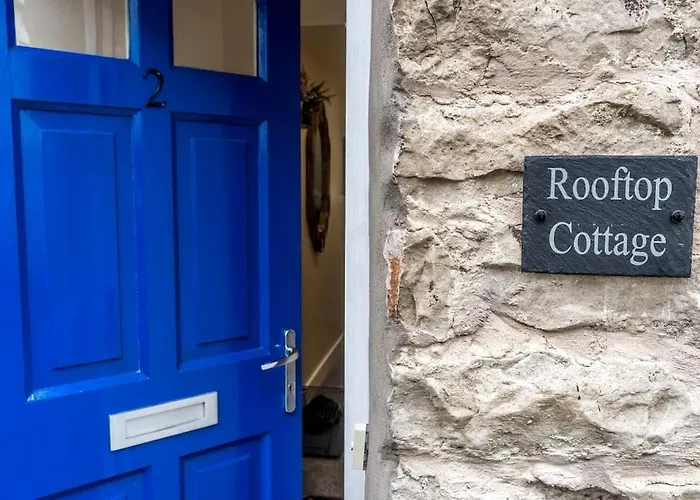 Cosy Cottage In Central Kendal With Parking!