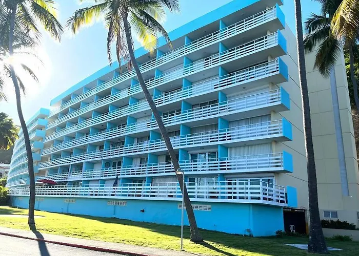 Beautiful Ocean Blue Love Oceanfront Apartment