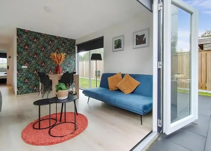 2 Bedroom Awesome Home In Heinkenszand