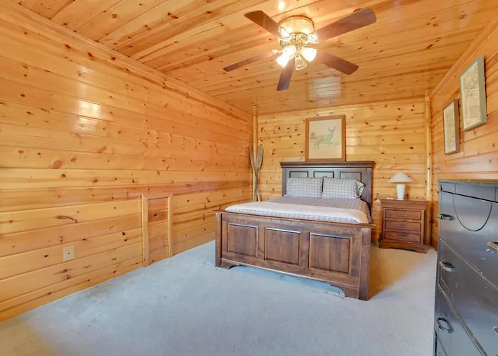 Riverfront Cheboygan Cabin W/ Kayaks & Dock!