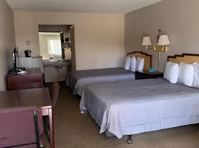 Down Home Lodge & Family Rv Resort