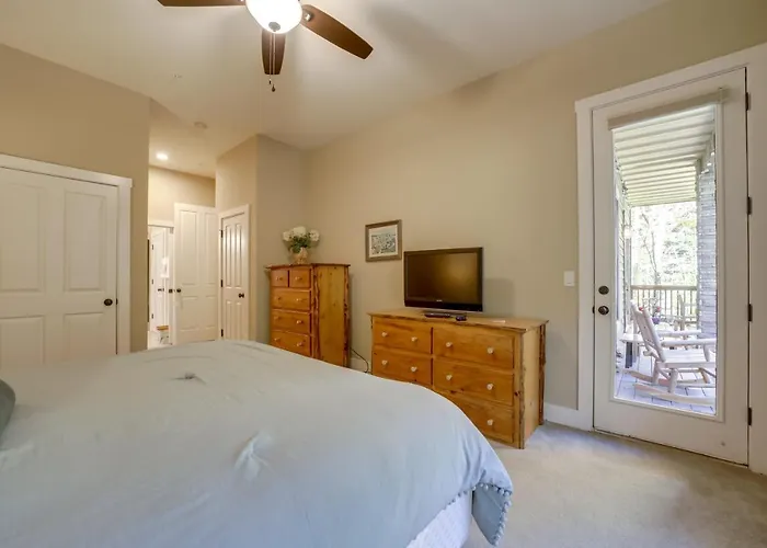 Condo W/ Pool & Beach Access In Bear Lake Reserve!