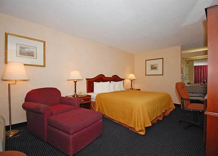 Camden West Inn