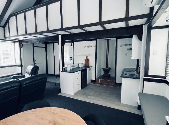 Experience Heritage, Live Modern