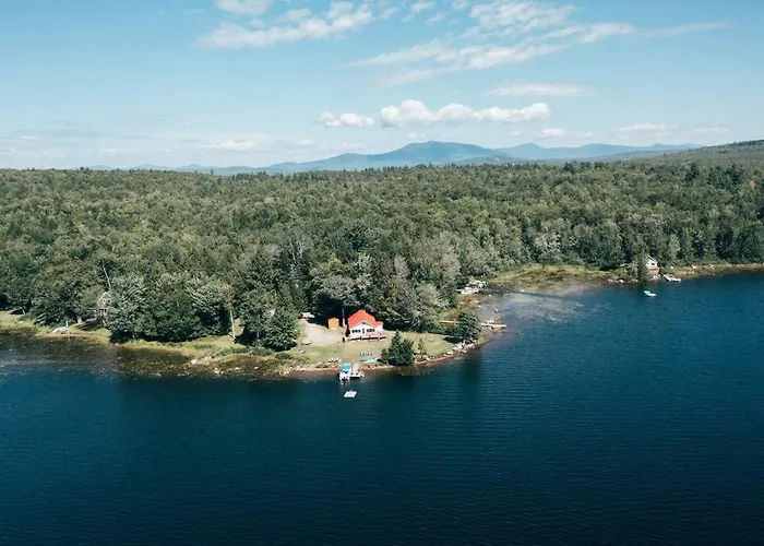 Lakefront Stunning Home, Only 30 Min To Sugarloaf!