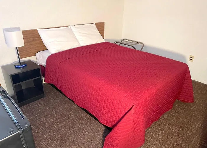 Cardinal Motel