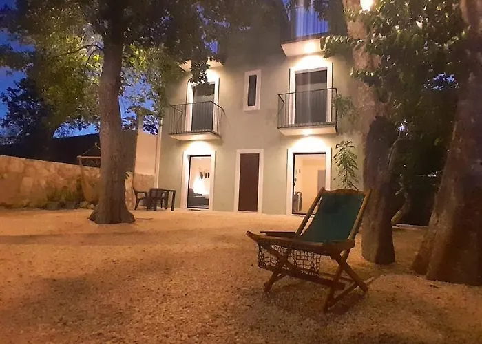 Charming Colonial-Style Room In The Heart Of Valladolid