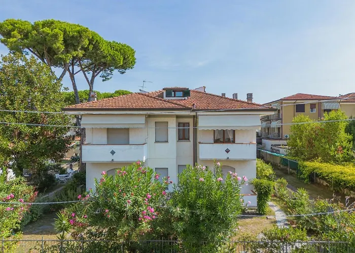 Apartment Dei Fiori By Interhome