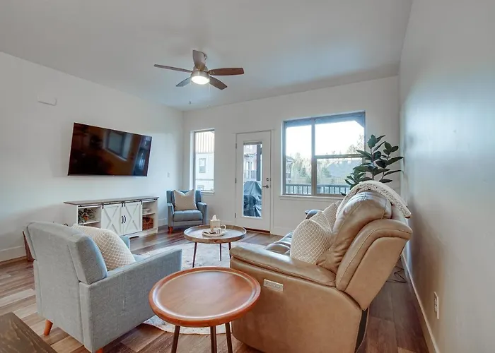 Mccall Vacation Rental W/ Private Balcony & Grill!
