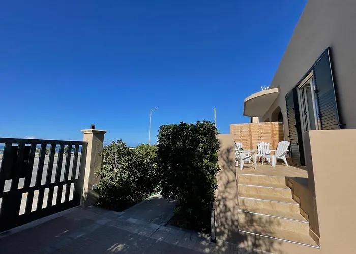 La Casa Di Felice Milazzo, Tono