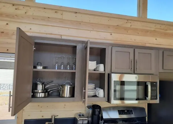 092 Grand Canyon Stargazer Tiny Home 20 Mins To South Rim - Sleeps 8