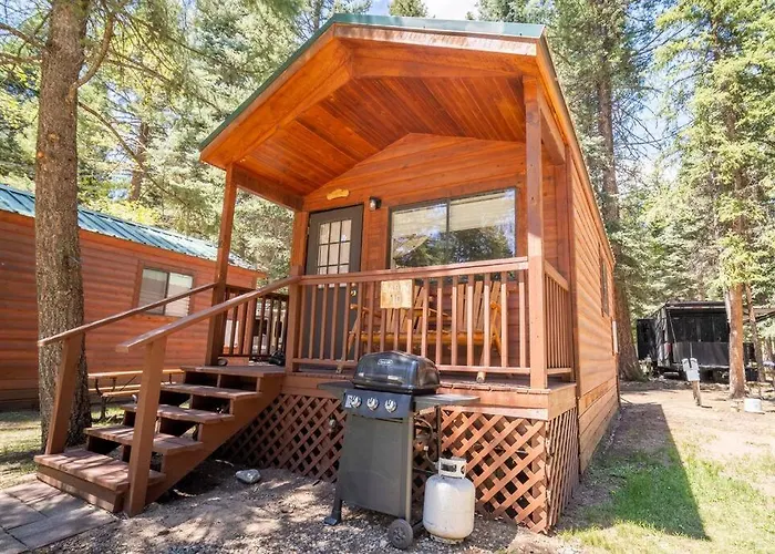 The Blue Fox Cabin #8 At Blue Spruce Rv Park & Cabins